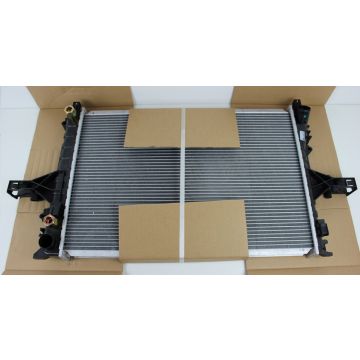 RADIATOR VOLVO S60,S80, V70N,XC70  622MMX426MMX22MM