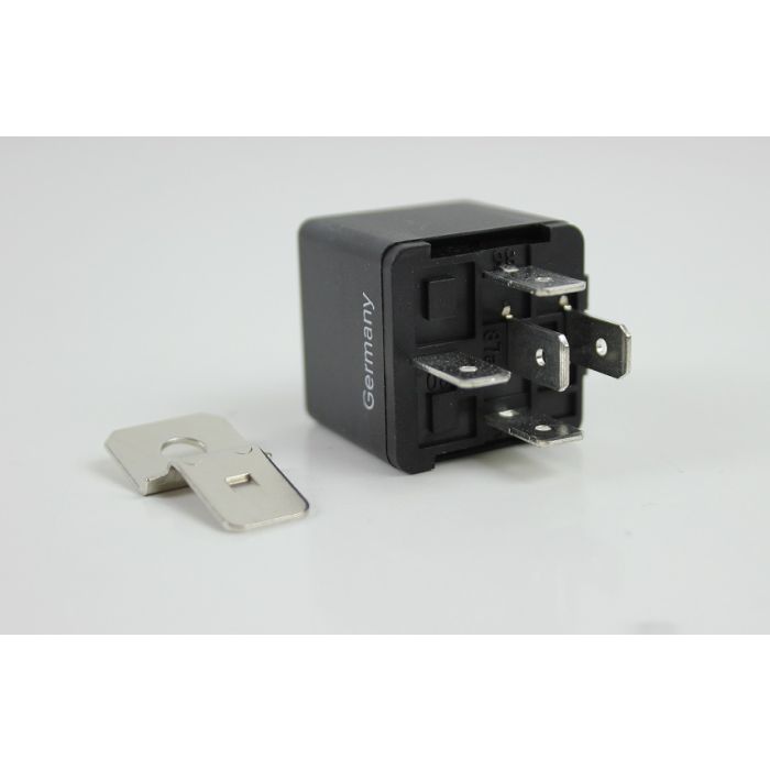 Rele 6 Volt 5 polet universal . 30amp