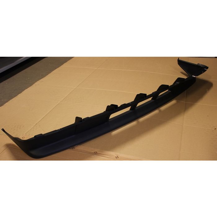 SPOILER FORAN VOLVO 200-83-93  SOM ORG.TYPE STANDARD INKL TAUELOKK