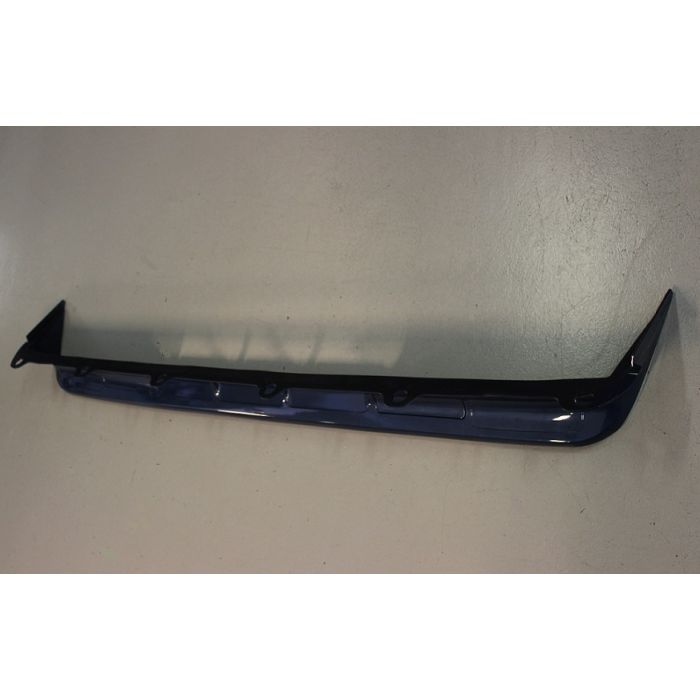 Spoiler foran original Volvo 740 84-89,760 82-87 Mørk blå