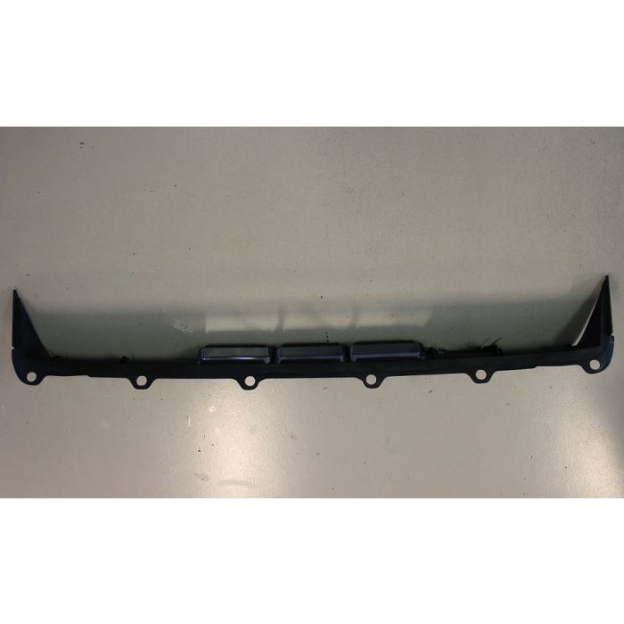 Spoiler foran original Volvo 740 84-89,760 82-87 Mørk blå