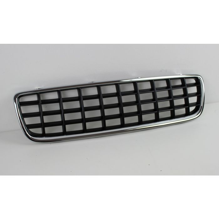GRILL VOLVO V70 05-07 XC-LOOK SORT m/CROM RAMME. U/EMBLEM