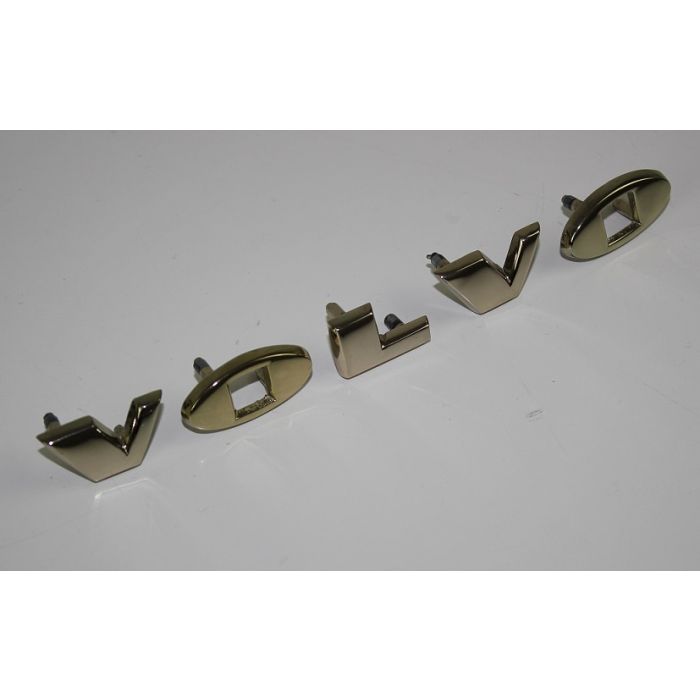 Panser Emblem Bokstaver Sett 57-66 Amazon/P1800 GULL