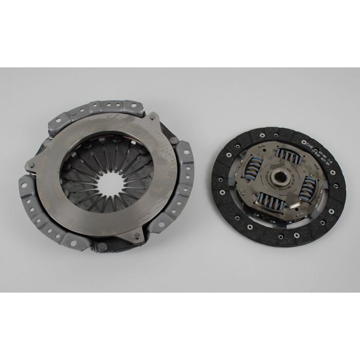 CLUTCH SETT 850 GL/E-GLT og noen S/V70 >99 271494 uten lager