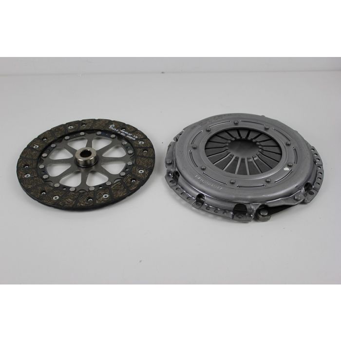 CLUTCH TRYKKPLATE OG LAMMEL VOLVO 940/960 M/M90-95> 271932