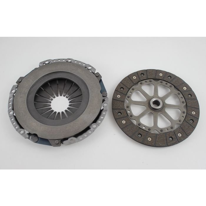 Clutsh kit 940-960 S/V90 95-98 M90  brukes både på 4 og 6syl