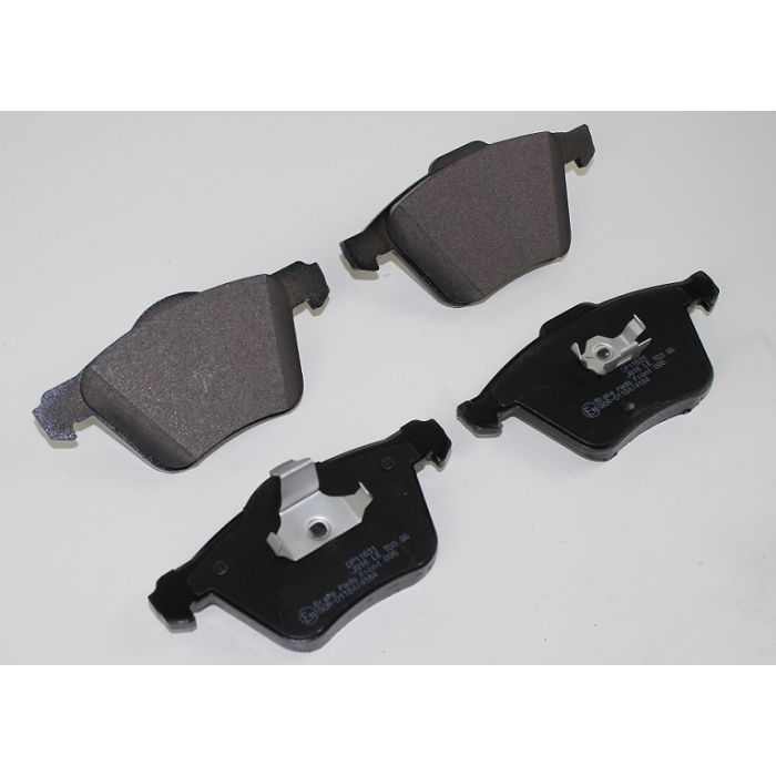 BREMSEKLOSSER SETT FORAN VOLVO XC90 MED 17"  274331