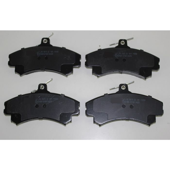 BREMSEKLOSSER SETT FORAN VOLVO S/V40 >6MND-97 3345670