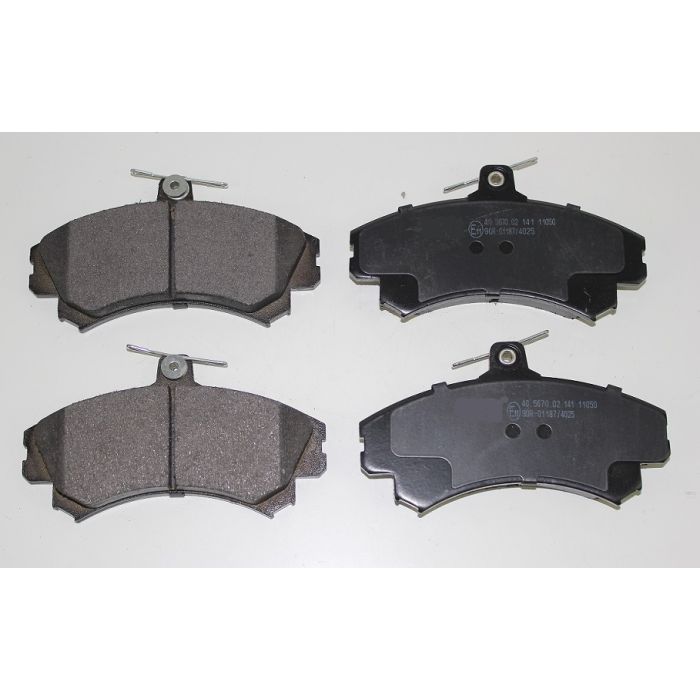 BREMSEKLOSSER SETT FORAN VOLVO S/V40 >6MND-97 3345670