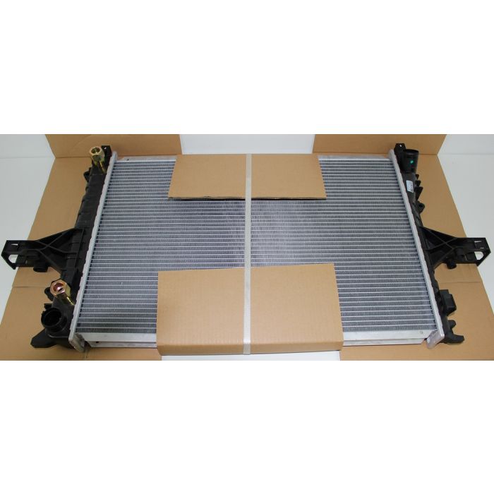 RADIATOR VOLVO S60,S80, V70N,XC70  622MMX426MMX22MM