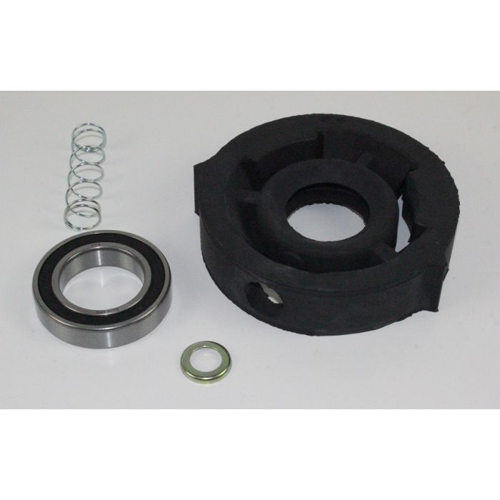 MELLOMAKSELGUMMI M/LAGER (oppheng)240-50.8MM RØR PÅ AKSEL