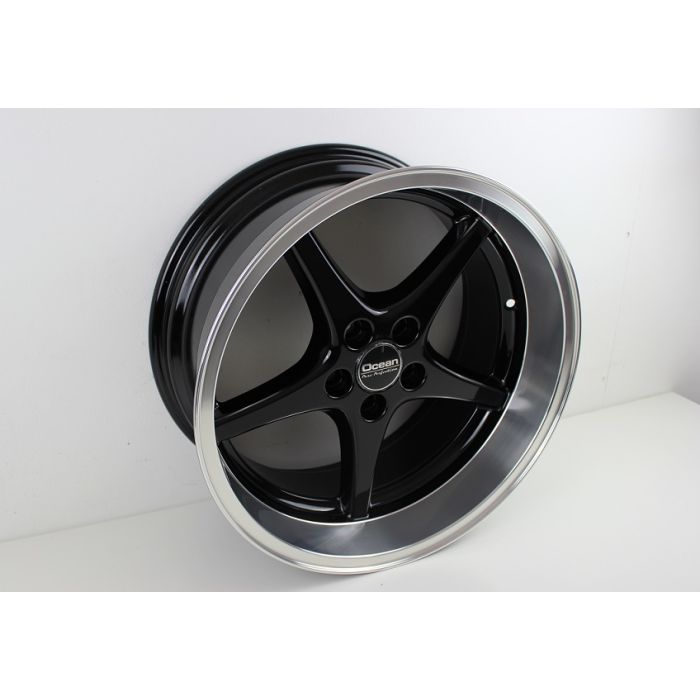 Felg Alu 8,5x18 5x108 ET6 Sort/blank Ocean, Kjent Som MK18