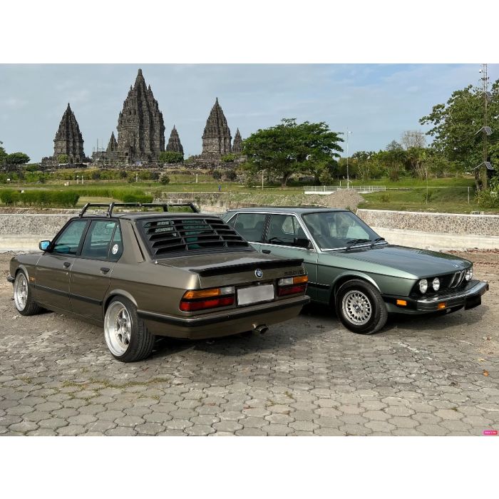 Bakrute sjalusi / Laksetrapp BMW E28 Sedan 4D 81-88  5 ser.
