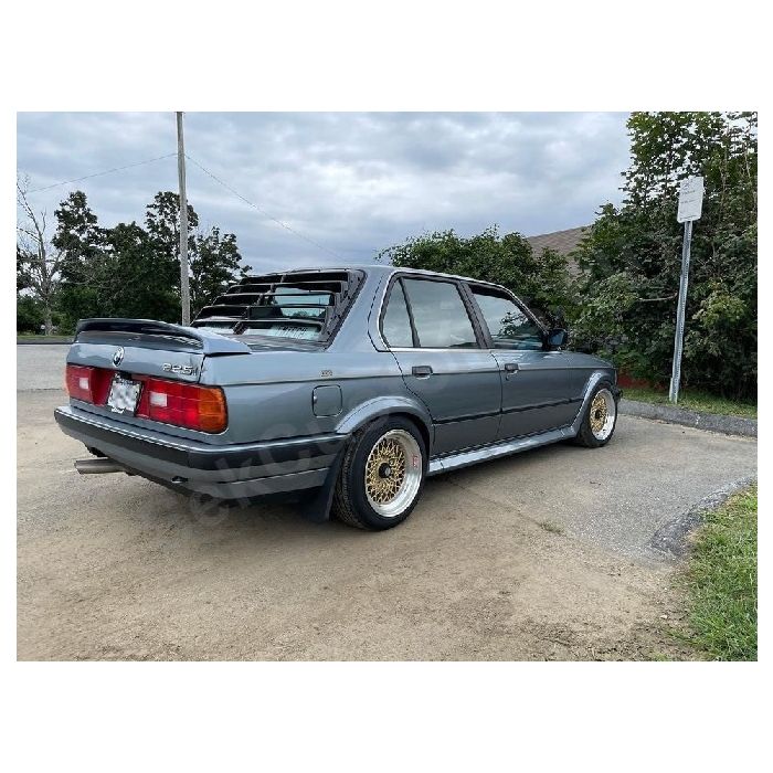 Bakrute sjalusi / Laksetrapp BMW E30  82-94  3 ser.