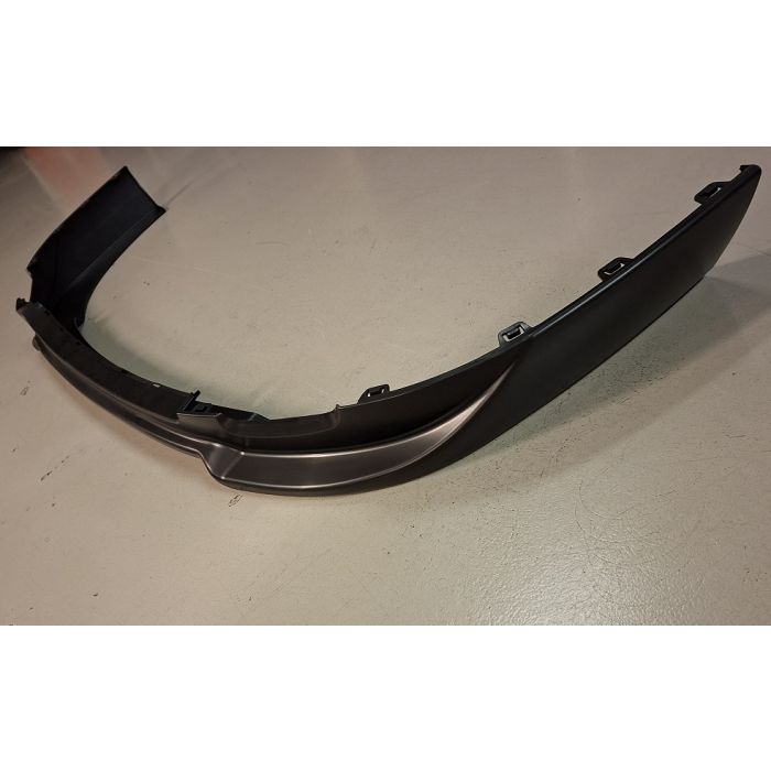 FRONTSPOILER / LEPPE STYLING V70N 05-07 (etter facelift)